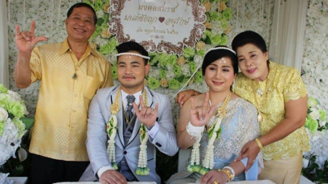 泰国同性恋男子变性做女人 只为嫁给爱人