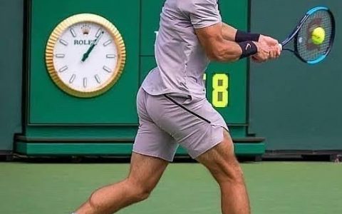 网球运动员人均男模身材，太养眼了吧！西装男团考虑出道吗？